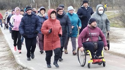 "Головне – участь". До Дня людей з інвалідністю у Сумах провели забіг