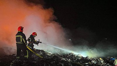 На Закарпатті сталася пожежа на сміттєзвалищі
