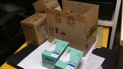 Безоплатний обмін: на Черкащині пенсіонери отримали мільйон LED-ламп
