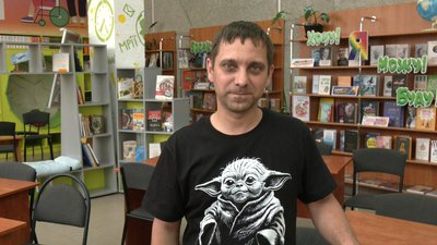 Військовий лікар із Хмельниччини презентував книгу про війну та втрату побратимів