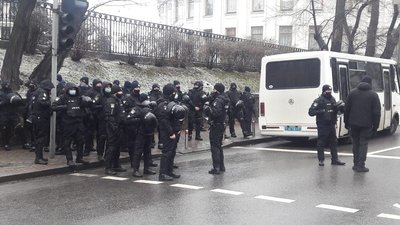 Підприємці з Житомира розповіли про сутички з поліцією під час акції протесту в Києві Підприємці з Житомира розповіли про сутички з поліцією під час акції протесту в Києві