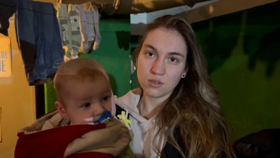 У Маріуполі війська РФ скидають авіабомби на укриття з цивільними У Маріуполі війська РФ скидають авіабомби на укриття з цивільними