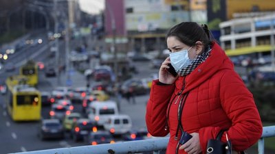 "Помаранчевою" залишається лише одна область. МОЗ оновило карантинні зони