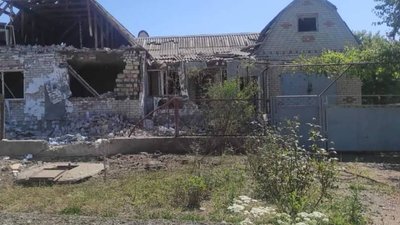 На Херсонщині через обстріли військових РФ загинув чоловік: облпрокуратура розслідує справу
