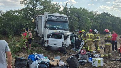Смертельна ДТП: на Миколаївщині зіткнулись три автомобіля