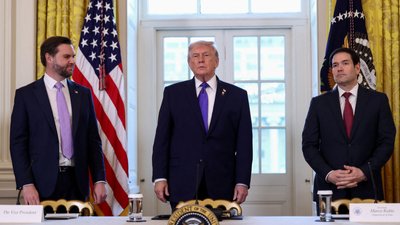 США будуть переробляти та продавати до 50 мільйонів барелів нафти з Венесуели — Трамп