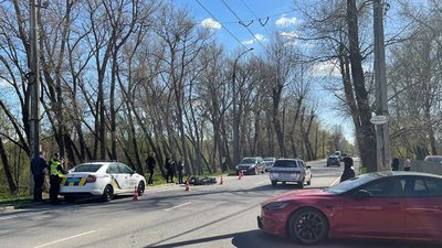 Неповнолітній за кермом й травмована дитина: на Хмельниччині сталось три аварії Неповнолітній за кермом й травмована дитина: на Хмельниччині сталось три аварії