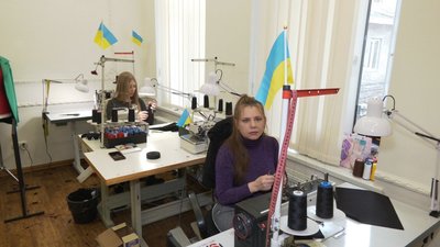 Одеський дизайнер виготовляє одяг для армії