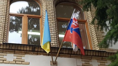 Угорська, словацька й тамільська в Ужгороді. Історії трьох людей до Дня рідної мови Угорська, словацька й тамільська в Ужгороді. Історії трьох людей до Дня рідної мови