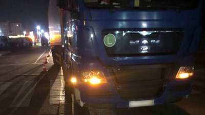 Вантажівка, під колесами якої загинув пішохід