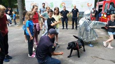 рятувальники навчали дітей-переселенців рятувальники навчали дітей-переселенців