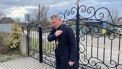 Пів року прожив в окупації та продовжував богослужіння українською мовою: історія священника, який служить на Волині Пів року прожив в окупації та продовжував богослужіння українською мовою: історія священника, який служить на Волині