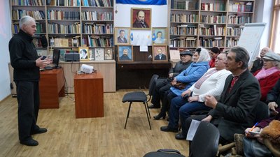 Спалив себе на знак протесту проти русифікації. У Дніпрі вшанували пам'ять дисидента Макуха Спалив себе на знак протесту проти русифікації. У Дніпрі вшанували пам'ять дисидента Макуха