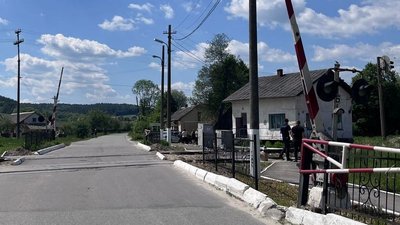 На Львівщині внаслідок наїзду вантажного потяга травмований 50-річний чоловік