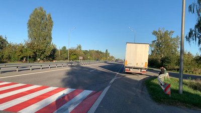На Житомирщині вантажівка збила 9-річну дівчинку – дитина у реанімації На Житомирщині вантажівка збила 9-річну дівчинку – дитина у реанімації