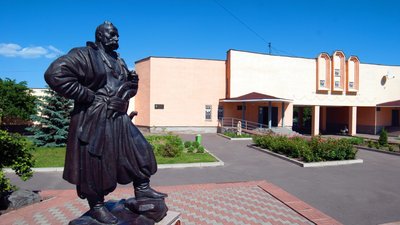 Безбар’єрні туристичні маршрути Миргорода: які локації об’єднують