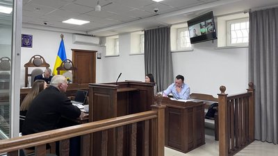 Продавав комплектуючі до РФ: у Луцьку судять керівника фірми за колабораціонізм Продавав комплектуючі до РФ: у Луцьку судять керівника фірми за колабораціонізм