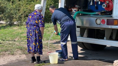 У Кривому Розі запровадили режим суворої економії води. Як виживають місцеві жителі У Кривому Розі запровадили режим суворої економії води. Як виживають місцеві жителі