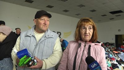 Понад 10 тисяч житомирян за час війни отримали допомогу від волонтерів організації "Все робимо самі" Понад 10 тисяч житомирян за час війни отримали допомогу від волонтерів організації "Все робимо самі"