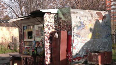 Демонтують 80 незаконно встановлених тимчасових споруд у Рівному