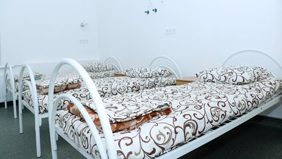 Лікарі готові, відділення не працює: чому Харківська обласна лікарня не приймає хворих на COVID