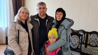 У пам'ять про загиблих: як родини однієї із громад на Житомирщині донатять на підтримку ЗСУ У пам'ять про загиблих: як родини однієї із громад на Житомирщині донатять на підтримку ЗСУ