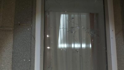У Харкові вибухом гранати пошкодило два авто і будинок У Харкові вибухом гранати пошкодило два авто і будинок