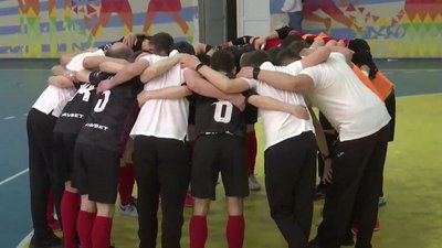 Фінал чемпіонату України з футзалу: франківський "Ураган" здобув першу перемогу Фінал чемпіонату України з футзалу: франківський "Ураган" здобув першу перемогу