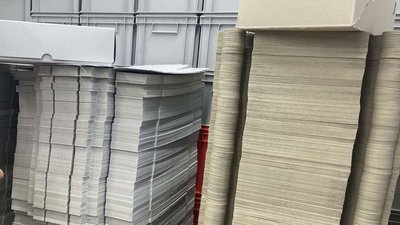Архівісти Тернопільщини отримали папір, який допоможе зберегти пошкоджені документи Архівісти Тернопільщини отримали папір, який допоможе зберегти пошкоджені документи
