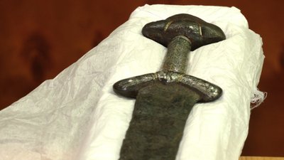 Старовинний меч