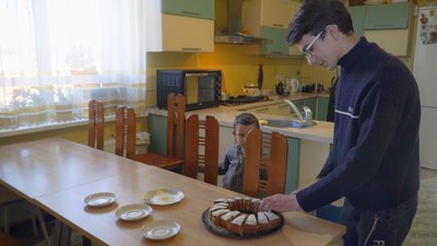 Кекси від Сергія: як підліток допомагає родині Кекси від Сергія: як підліток допомагає родині