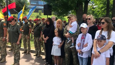 Хвилина мовчання під час відзначення Дня Української Державності Хвилина мовчання під час відзначення Дня Української Державності