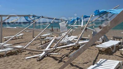Під Севастополем на пляжі помітили смерч 16 серпня