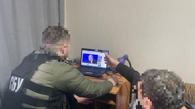 Двоє чоловіків на Черкащині підтримували дії російської армії. Їм повідомили про підозру Двоє чоловіків на Черкащині підтримували дії російської армії. Їм повідомили про підозру