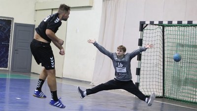 Змагання з гандболу