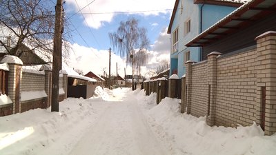 Жителі Житомира почали чистити дороги самостійно Жителі Житомира почали чистити дороги самостійно