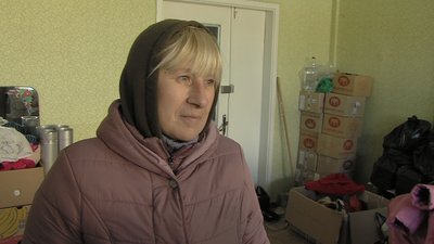 "Додає сил віра, що їх скоро вигонять і настане мирне життя", - кажуть місцеві Степногірська на Запоріжжі. "Додає сил віра, що їх скоро вигонять і настане мирне життя", - кажуть місцеві Степногірська на Запоріжжі.