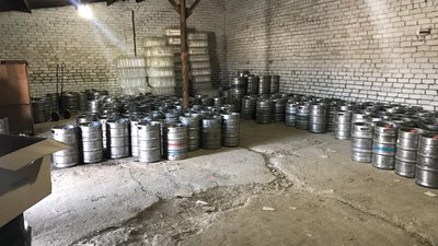 На Запоріжжі виробник фальсифікованого сидру може опинитися за ґратами на шість років