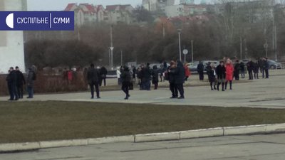 У Сумах перевіряють повідомлення про замінування будівель облдержадміністрації та СБУ