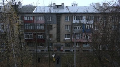 У Харкові під час ремонту даху чотириповерхівки розбився чоловік