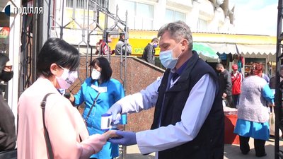 Три ринки у Хмельницькому запрацювали з новими вимогами Три ринки у Хмельницькому запрацювали з новими вимогами