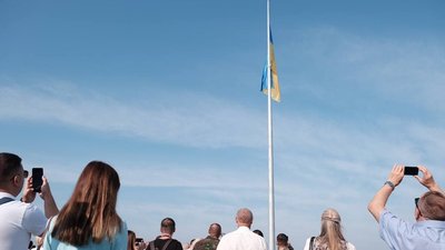 У Чернівцях територію біля флагштока передадуть на баланс місту