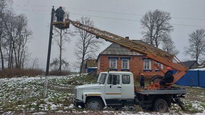 П'ять діб без електрики. Як мешканці села у Ворожбянській громаді на Сумщині жили повністю без світла П'ять діб без електрики. Як мешканці села у Ворожбянській громаді на Сумщині жили повністю без світла