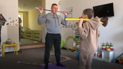 Двічі переселенці. Сім’я з Харкова допомагає дітям з нозологіями в Івано-Франківську Двічі переселенці. Сім’я з Харкова допомагає дітям з нозологіями в Івано-Франківську
