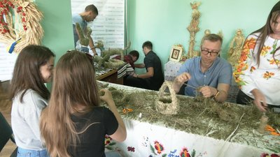 “Єднання поколінь. Бойки” - на Прикарпатті провели онлайн-фест бойківської культури “Єднання поколінь. Бойки” - на Прикарпатті провели онлайн-фест бойківської культури