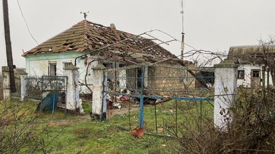 "Готуємося до мирного життя". Як живуть люди у звільнених селищах на Миколаївщині