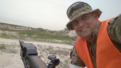 Військовий медик Ярослав Садиков на фронті Військовий медик Ярослав Садиков на фронті