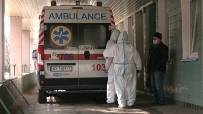 "Всі кисневі місця зайняті". Лікарі — про ситуацію в інфекційній лікарні