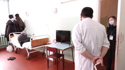 У рівненському тубдиспансері через недофінансування не виключають скорочень працівників У рівненському тубдиспансері через недофінансування не виключають скорочень працівників