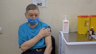 Перший місяць вакцинації на Тернопільщині: скільки людей отримали щеплення від COVID-19 Перший місяць вакцинації на Тернопільщині: скільки людей отримали щеплення від COVID-19